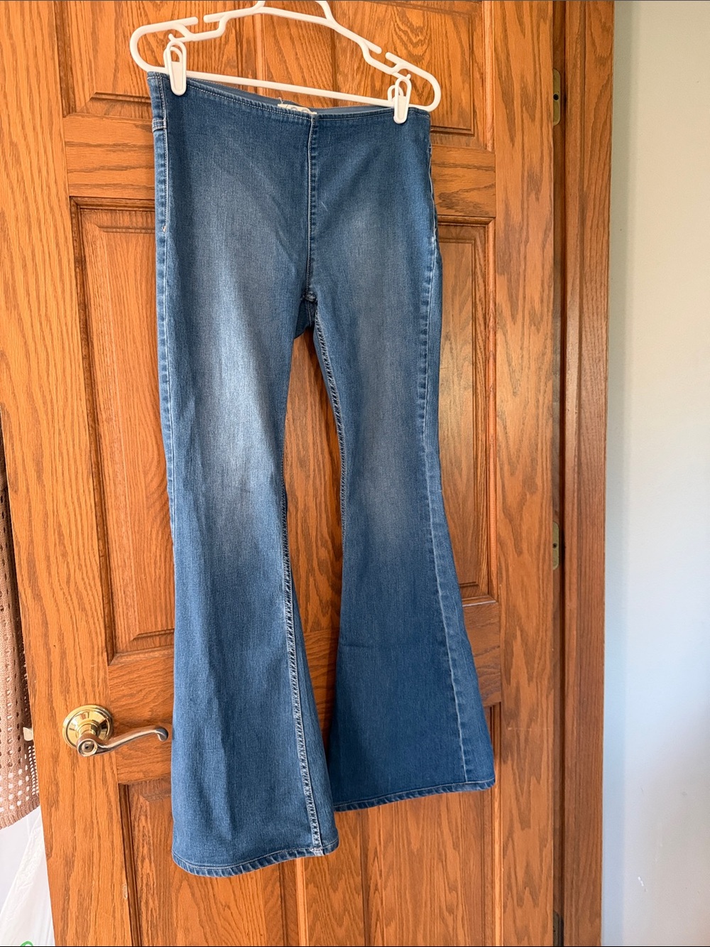 We The Free by Free People flare jeans Size 29